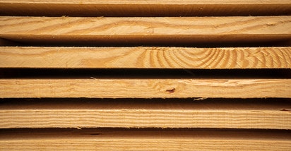 Лицензирование импорта отдельных видов товаров из древесины предлагается обсудить на Правовом форуме
