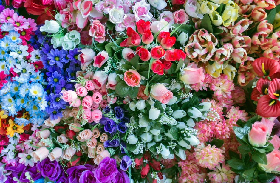 О реализации искусственных цветов