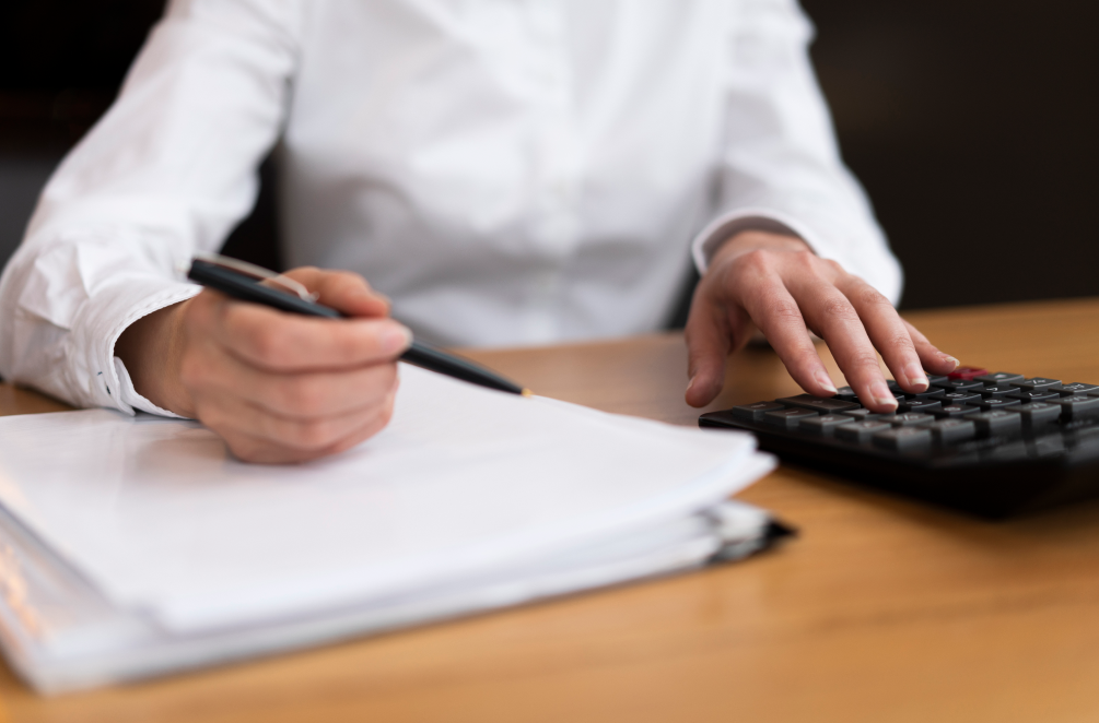 «Мимо кассы» и без документов: налоговые органы выявили нарушения в 22 торговых объектах