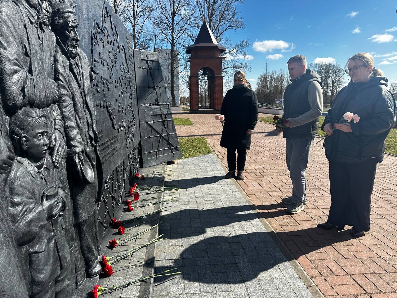 По всей Беларуси налоговые консультанты почтили память узников концлагерей