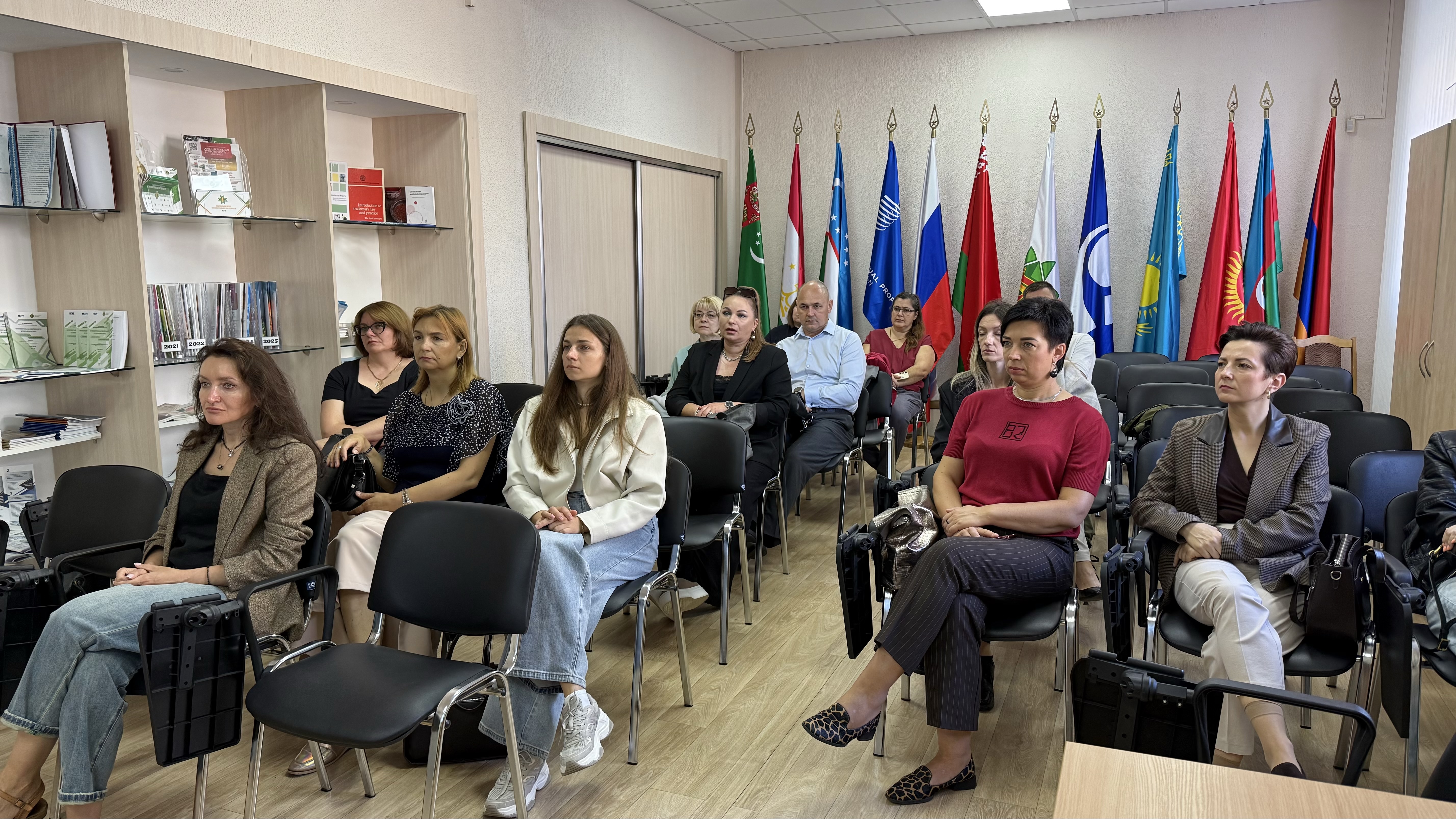 Профессиональное развитие налоговых консультантов: обучение и экскурсия в НЦИС
