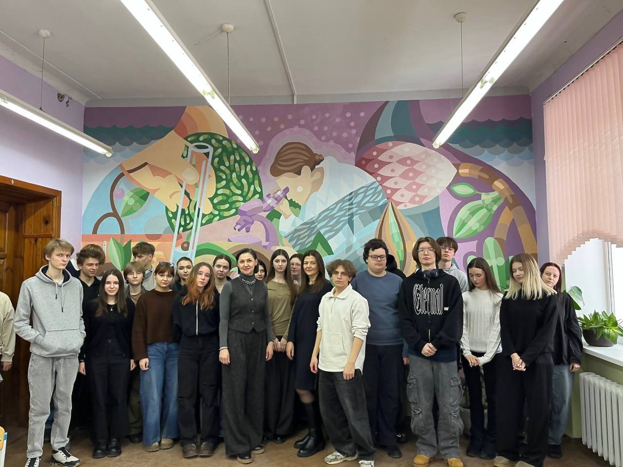 Первый шаг к бизнесу: налоговые консультанты рассказали подросткам о налоге на профессиональный доход