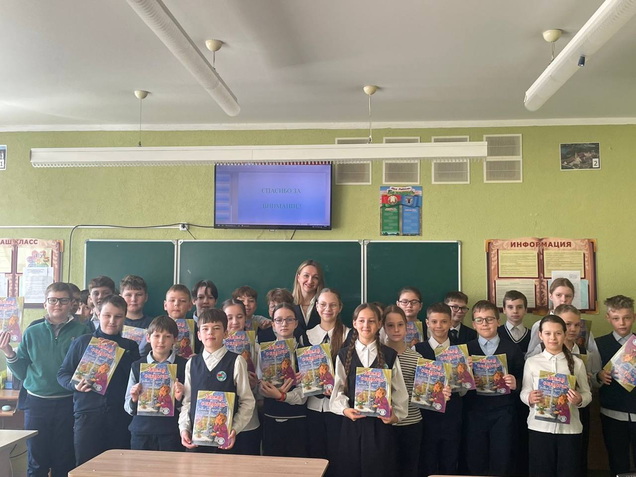 От льгот для ресторанного бизнеса до викторины о налогах: встречи налоговых консультантов с экспертами и школьниками